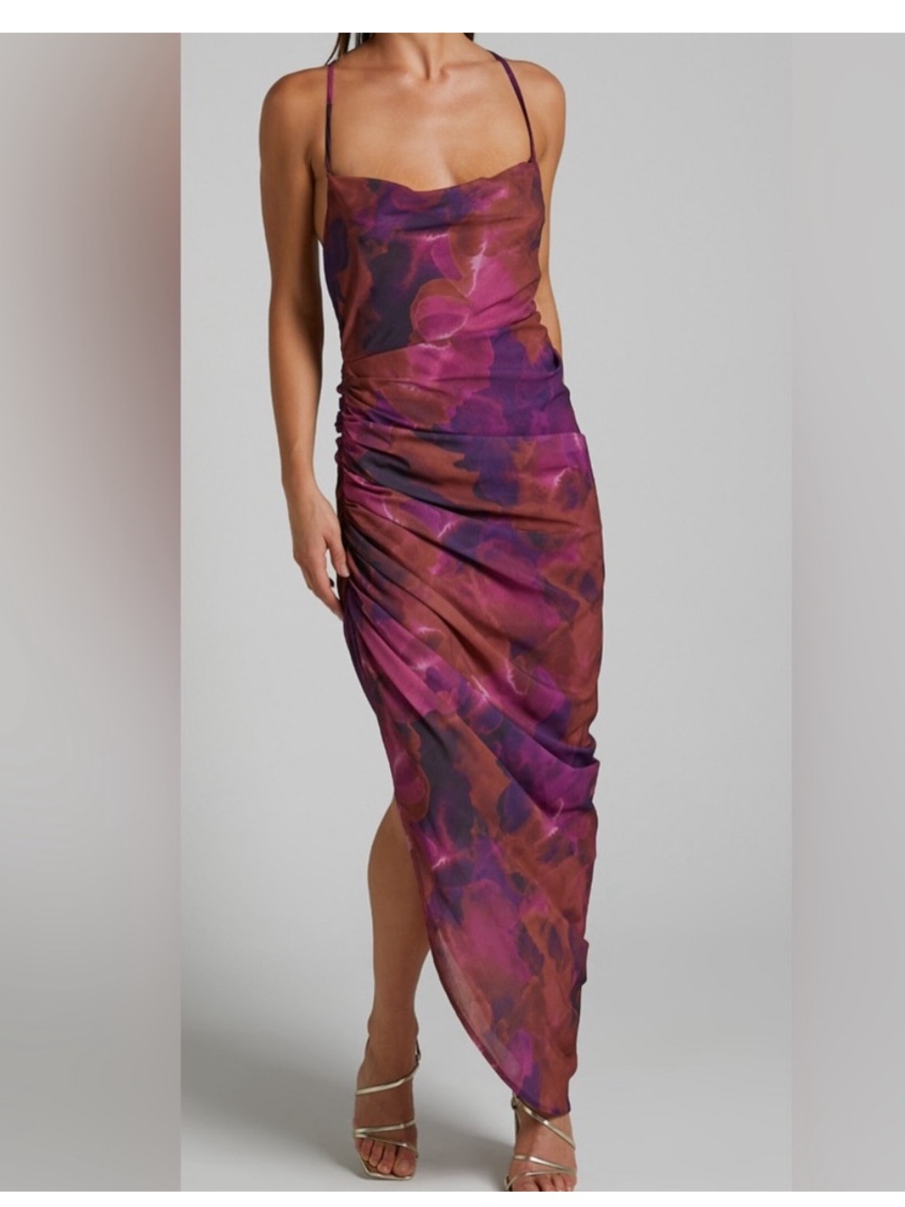 Showpo HERMAE MIDI DRESS
Ruched Side Split Tie Back Slip Dress size 8 NWT